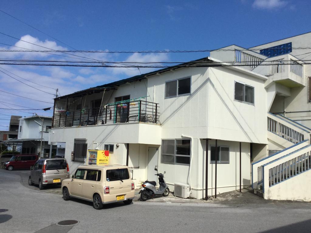 Guest House Lough Style Uruma Exterior photo